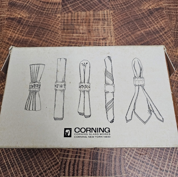 Vintage Pyrex napkin rings - Picture 3 of 6